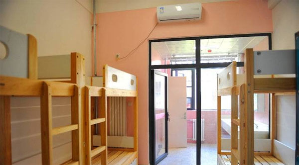 学校操场围墙彩绘